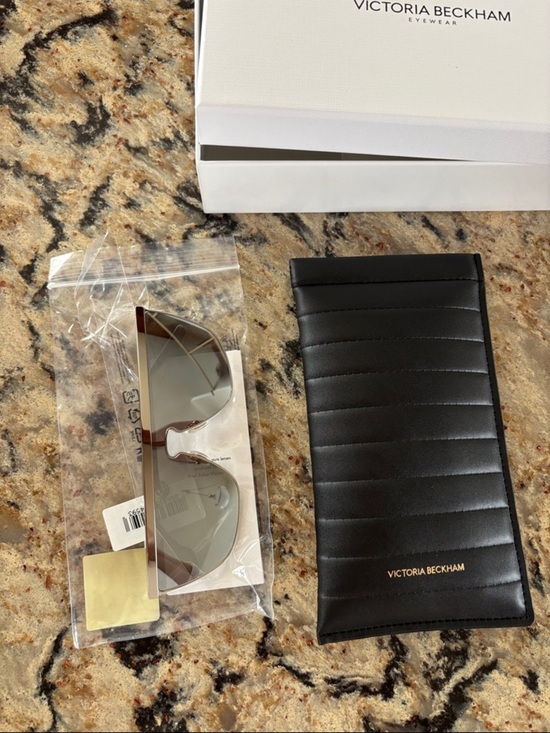 NWT Victoria Beckham sunglasses main image 6